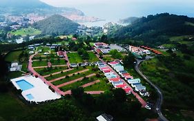 Camping & Bungalows Leagi